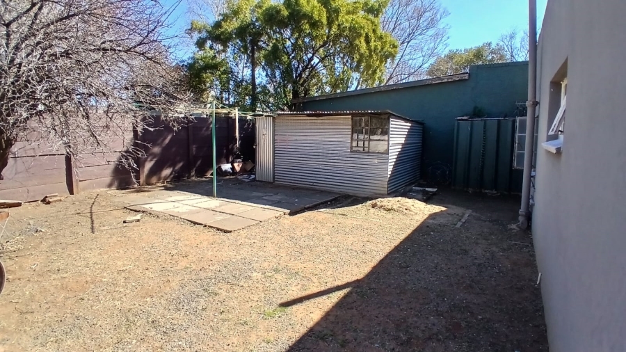5 Bedroom Property for Sale in Park West Free State